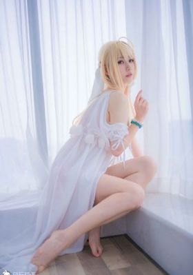 办公室撞击着旗袍美妇的肉体视频_1080电影在线观看